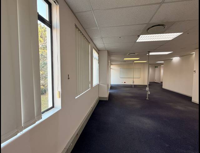230M² OFFICE TO LET IN SOMERSET PARK